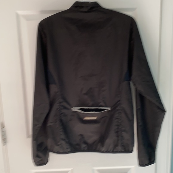 Sugoi Women’s Biking Jacket - Picture 5 of 7